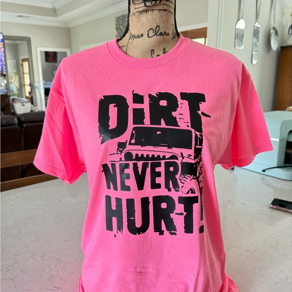 Gildan Pink Short Sleeve Tee
